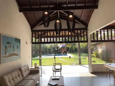 Casa, 4 quartos, 260 m² - Foto 1