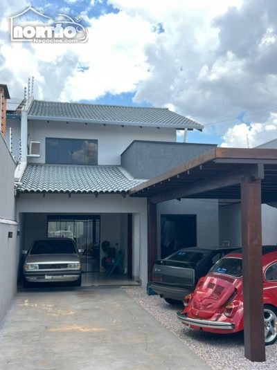 Casa, 5 quartos, 155 m² - Foto 1