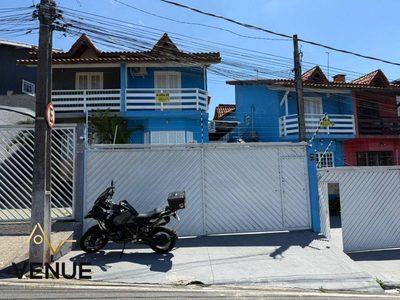 Sobrado, 3 quartos, 200 m² - Foto 1