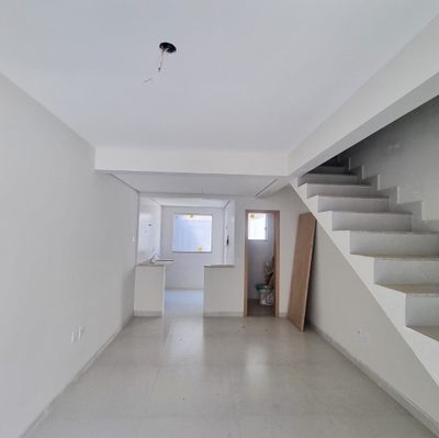 Casa, 2 quartos, 55 m² - Foto 1