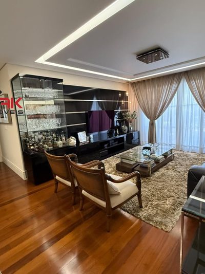 Apartamento, 3 quartos, 157 m² - Foto 1