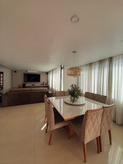 Casa, 8 quartos, 530 m² - Foto 1