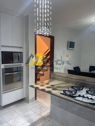 Casa, 3 quartos, 219 m² - Foto 4