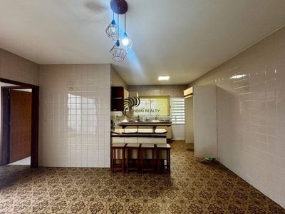 Casa, 4 quartos, 193 m² - Foto 2
