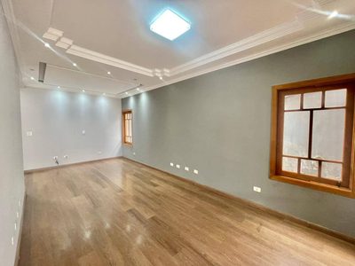 Casa, 3 quartos, 200 m² - Foto 1