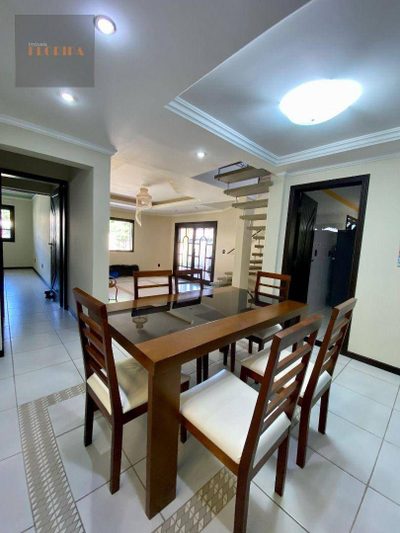 Casa, 3 quartos, 219 m² - Foto 4