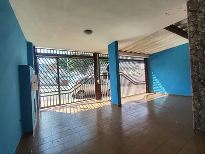 Casa, 5 quartos, 186 m² - Foto 1