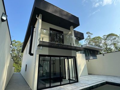 Casa, 3 quartos, 348 m² - Foto 1