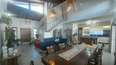 Casa, 3 quartos, 200 m² - Foto 2