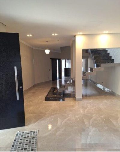 Casa, 4 quartos, 260 m² - Foto 1