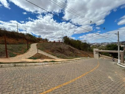 Terreno, 240 m² - Foto 2