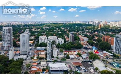 Casa, 4 quartos, 240 m² - Foto 2