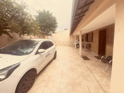 Casa, 4 quartos, 236 m² - Foto 1