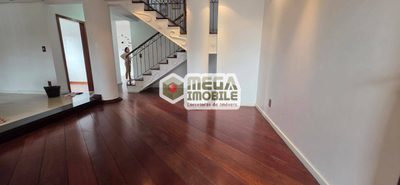 Casa, 5 quartos, 348 m² - Foto 1