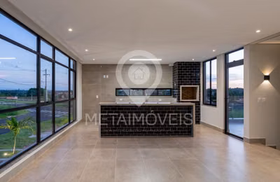 Casa, 3 quartos, 236 m² - Foto 1