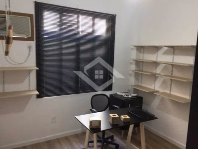 Depósito-Galpão, 17 m² - Foto 1