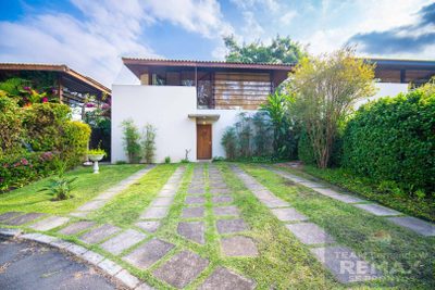 Casa, 2 quartos, 175 m² - Foto 1
