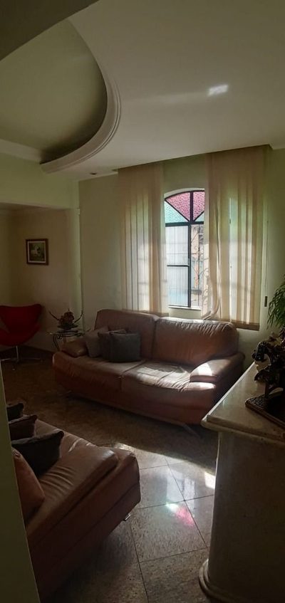 Casa, 8 quartos, 252 m² - Foto 1