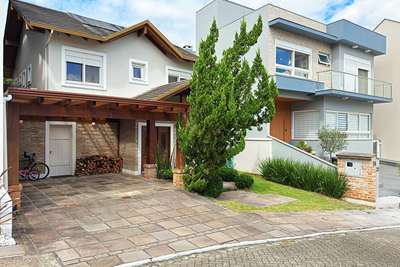 Casa, 3 quartos, 243 m² - Foto 1