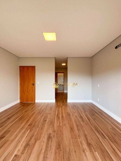 Sobrado, 3 quartos, 263 m² - Foto 2