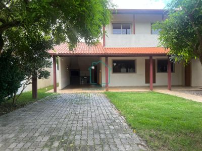 Casa, 5 quartos, 200 m² - Foto 1
