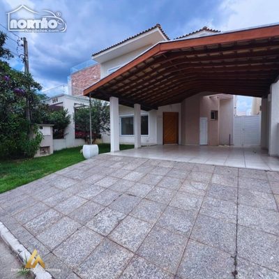 Casa, 5 quartos, 261 m² - Foto 2