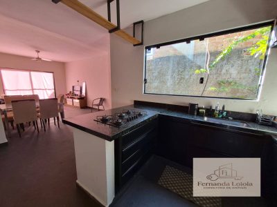 Casa, 2 quartos, 200 m² - Foto 1