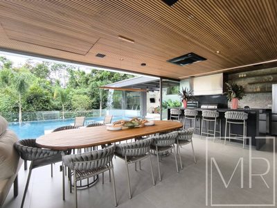 Casa, 7 quartos, 618 m² - Foto 1