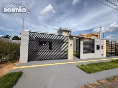 Casa, 3 quartos, 121 m² - Foto 1