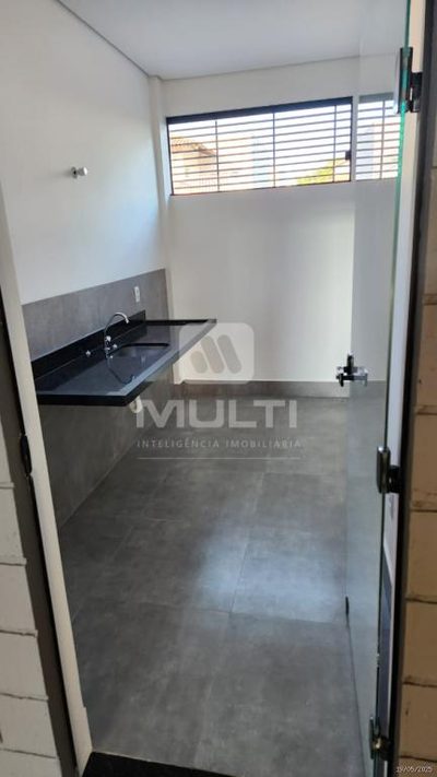 Casa, 1 quarto, 337 m² - Foto 4