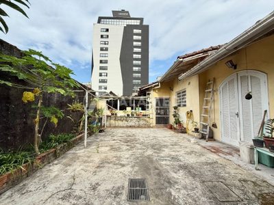 Casa, 3 quartos, 195 m² - Foto 2