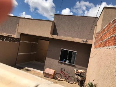 Casa, 2 quartos, 180 m² - Foto 1