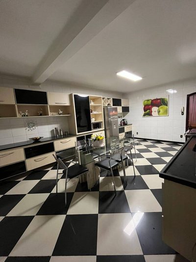 Casa, 3 quartos, 243 m² - Foto 4