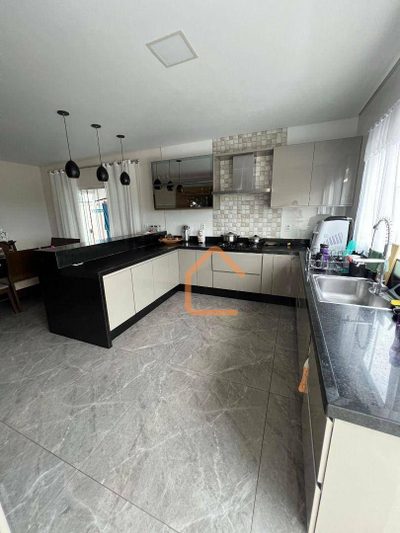 Casa, 3 quartos, 320 m² - Foto 3