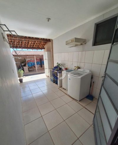 Casa, 3 quartos, 193 m² - Foto 4