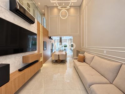 Casa, 3 quartos, 201 m² - Foto 1