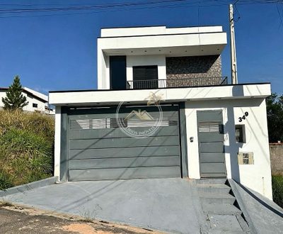 Casa, 3 quartos, 198 m² - Foto 2