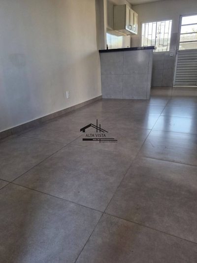 Casa, 2 quartos, 44 m² - Foto 2