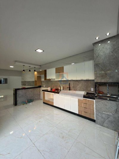 Casa, 3 quartos, 170 m² - Foto 1