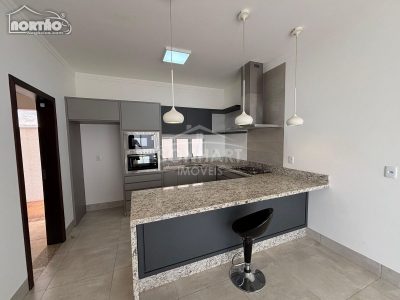 Casa, 3 quartos, 151 m² - Foto 3