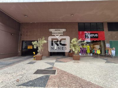 Sala-Conjunto, 312 m² - Foto 1