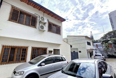 Casa, 3 quartos, 215 m² - Foto 2