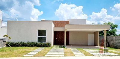 Casa, 4 quartos, 270 m² - Foto 1