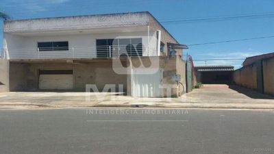Imóvel Comercial, 200 m² - Foto 1