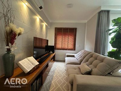 Casa, 3 quartos, 242 m² - Foto 1