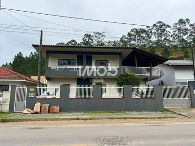 Casa, 3 quartos, 200 m² - Foto 1