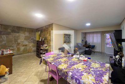 Casa, 2 quartos, 180 m² - Foto 2