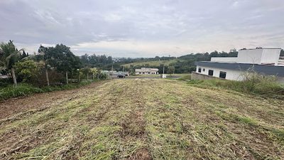 Loteamento e Condomínio, 1000 m² - Foto 1