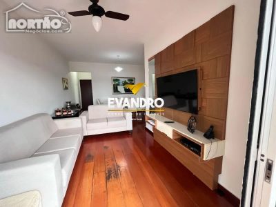 Casa, 3 quartos, 104 m² - Foto 1