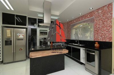 Sobrado, 4 quartos, 305 m² - Foto 1